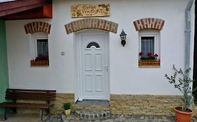 Gulya Vendégház
